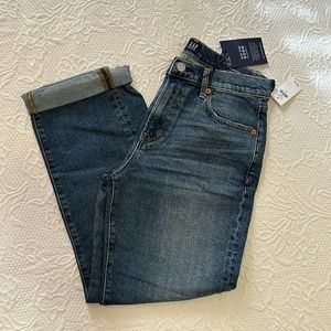 Gap Denim High Rise Girlfriend. Size 27 NWT
